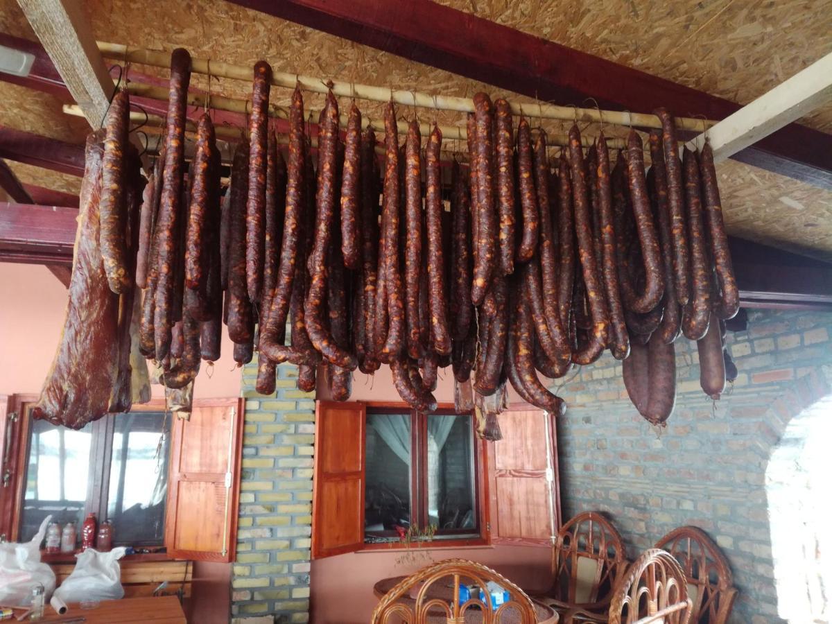Salas Farma 47-Miris Dunja Cenej Εξωτερικό φωτογραφία